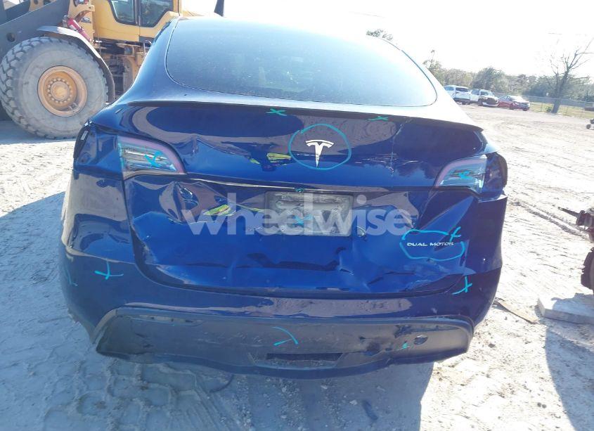 Photo 6 of 2023 Tesla Model Y AWD/LONG RANGE DUAL MOTOR ALL-WHEEL DRIVE (VIN 7SAYGDEE7PA143890)