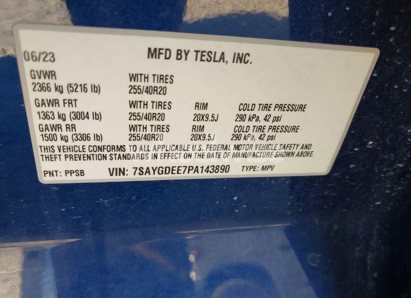 Photo 9 of 2023 Tesla Model Y AWD/LONG RANGE DUAL MOTOR ALL-WHEEL DRIVE (VIN 7SAYGDEE7PA143890)