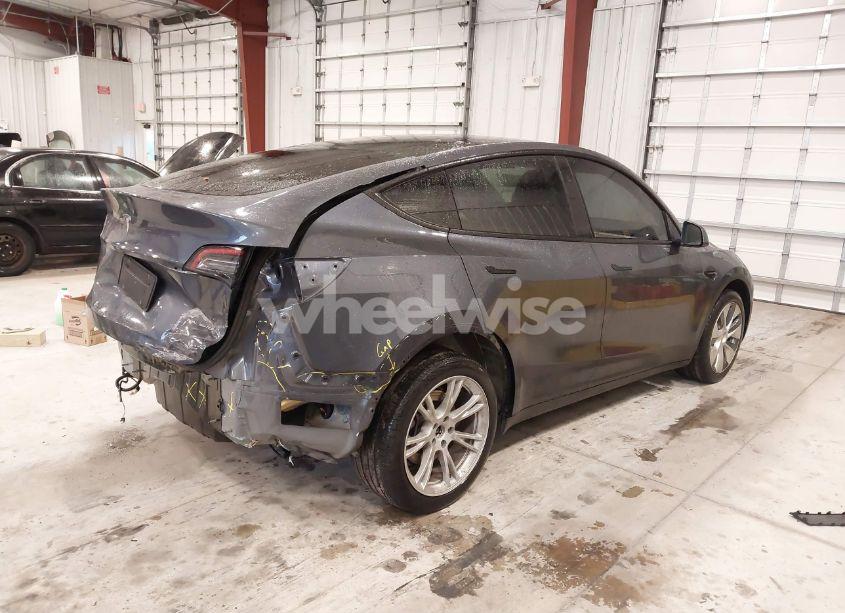 Photo 4 of 2023 Tesla Model Y AWD/LONG RANGE DUAL MOTOR ALL-WHEEL DRIVE (VIN 7SAYGDEE7PA155795)