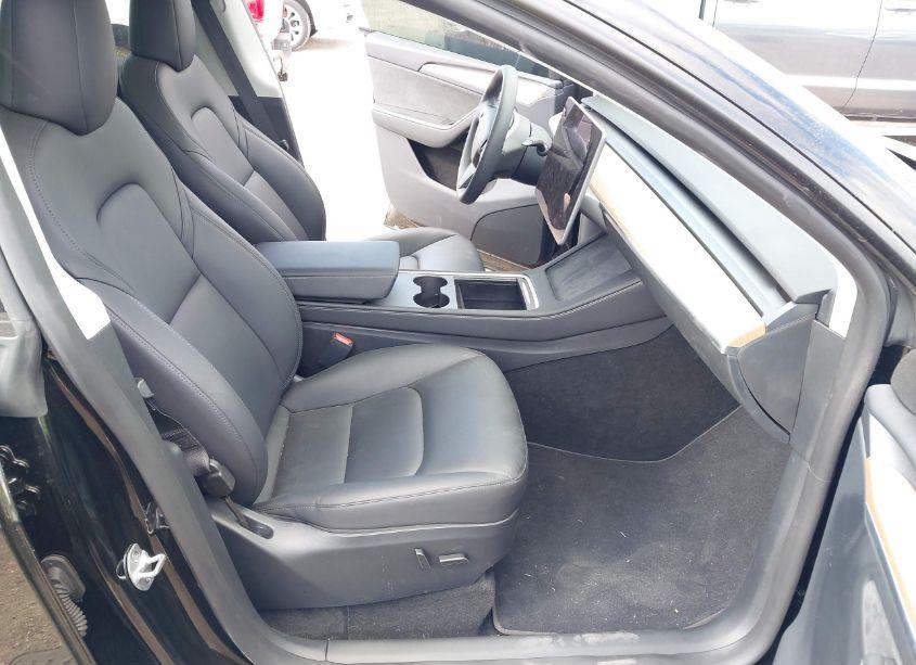 Photo 5 of 2023 Tesla Model Y AWD/LONG RANGE DUAL MOTOR ALL-WHEEL DRIVE (VIN 7SAYGDEE7PA187436)