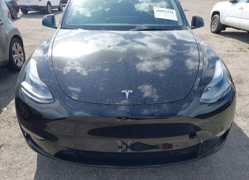 Photo 6 of 2023 Tesla Model Y AWD/LONG RANGE DUAL MOTOR ALL-WHEEL DRIVE (VIN 7SAYGDEE7PA187436)