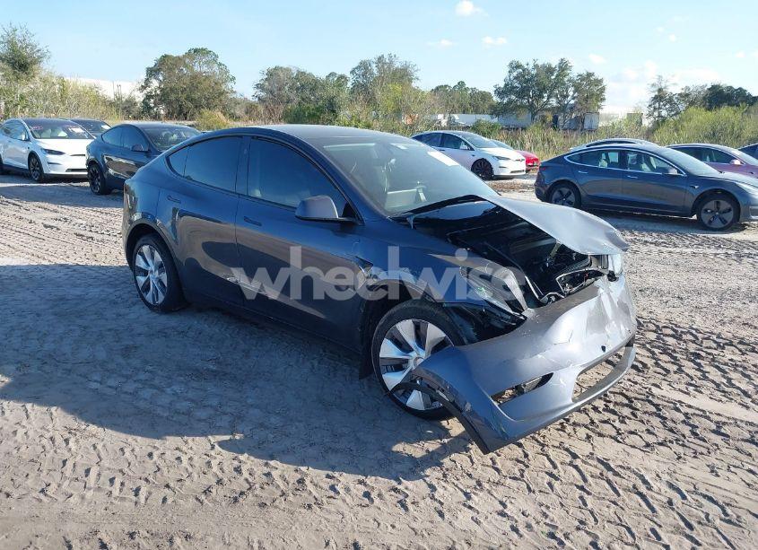 2023 Tesla Model Y AWD/LONG RANGE DUAL MOTOR ALL-WHEEL DRIVE (VIN 7SAYGDEE7PA196783) main photo