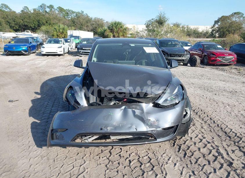 Photo 12 of 2023 Tesla Model Y AWD/LONG RANGE DUAL MOTOR ALL-WHEEL DRIVE (VIN 7SAYGDEE7PA196783)