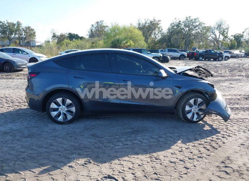 Photo 13 of 2023 Tesla Model Y AWD/LONG RANGE DUAL MOTOR ALL-WHEEL DRIVE (VIN 7SAYGDEE7PA196783)