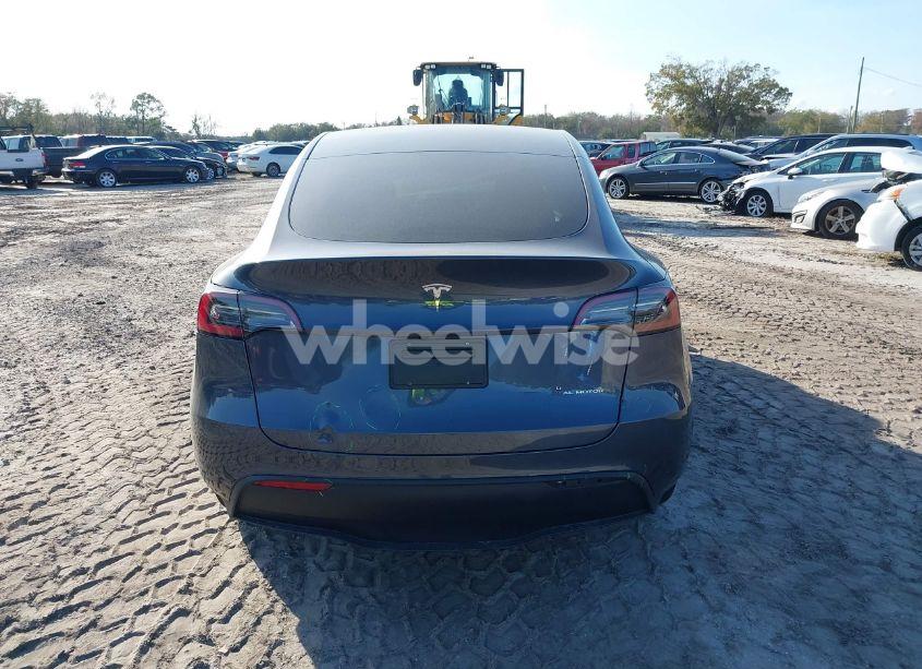 Photo 16 of 2023 Tesla Model Y AWD/LONG RANGE DUAL MOTOR ALL-WHEEL DRIVE (VIN 7SAYGDEE7PA196783)
