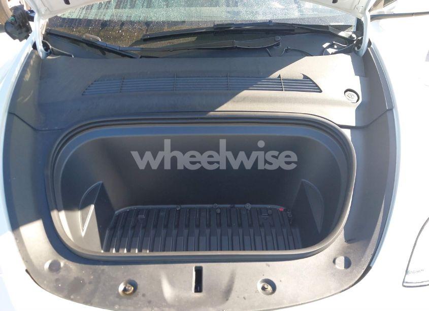 Photo 10 of 2023 Tesla Model Y AWD/LONG RANGE DUAL MOTOR ALL-WHEEL DRIVE (VIN 7SAYGDEE7PA199845)