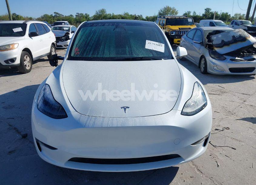 Photo 12 of 2023 Tesla Model Y AWD/LONG RANGE DUAL MOTOR ALL-WHEEL DRIVE (VIN 7SAYGDEE7PA199845)
