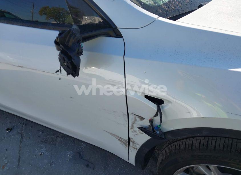 Photo 20 of 2023 Tesla Model Y AWD/LONG RANGE DUAL MOTOR ALL-WHEEL DRIVE (VIN 7SAYGDEE7PA199845)