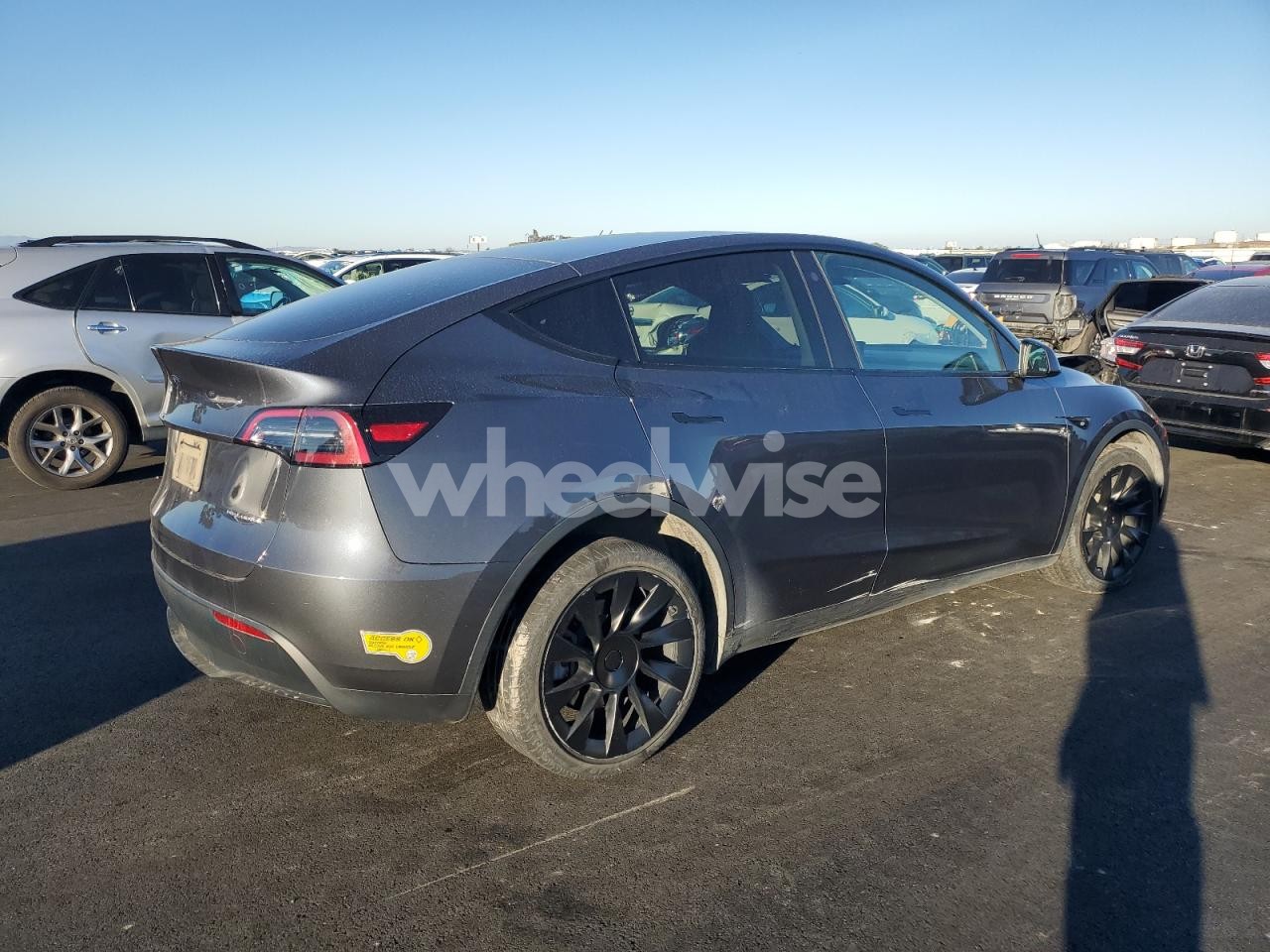 Photo 3 of 2023 TESLA MODEL Y (VIN 7SAYGDEE7PF587693)