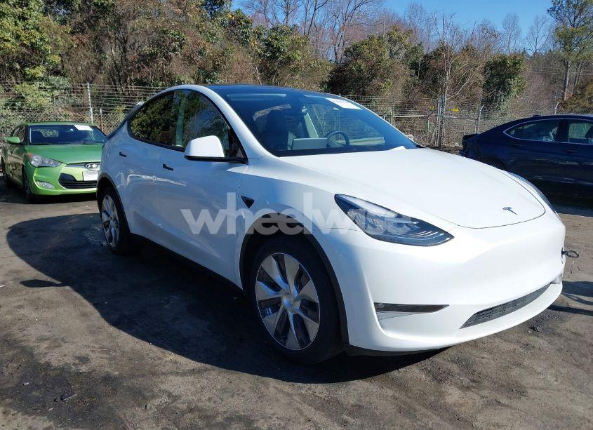 2023 Tesla Model Y AWD/LONG RANGE DUAL MOTOR ALL-WHEEL DRIVE (VIN 7SAYGDEE7PF597818) main photo