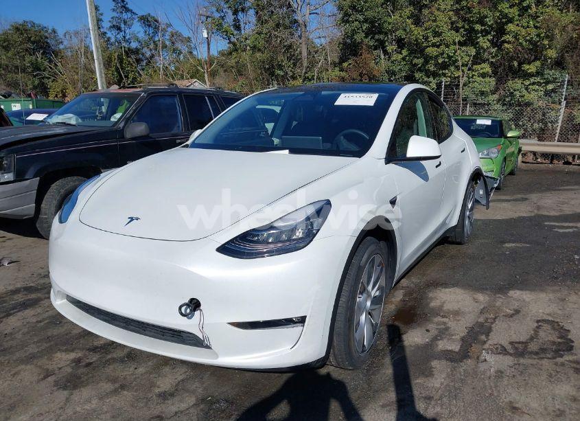 Photo 2 of 2023 Tesla Model Y AWD/LONG RANGE DUAL MOTOR ALL-WHEEL DRIVE (VIN 7SAYGDEE7PF597818)