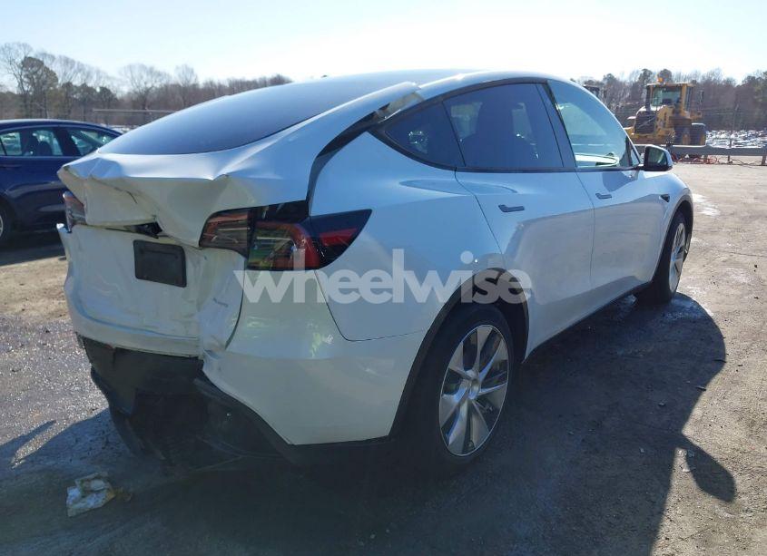 Photo 4 of 2023 Tesla Model Y AWD/LONG RANGE DUAL MOTOR ALL-WHEEL DRIVE (VIN 7SAYGDEE7PF597818)