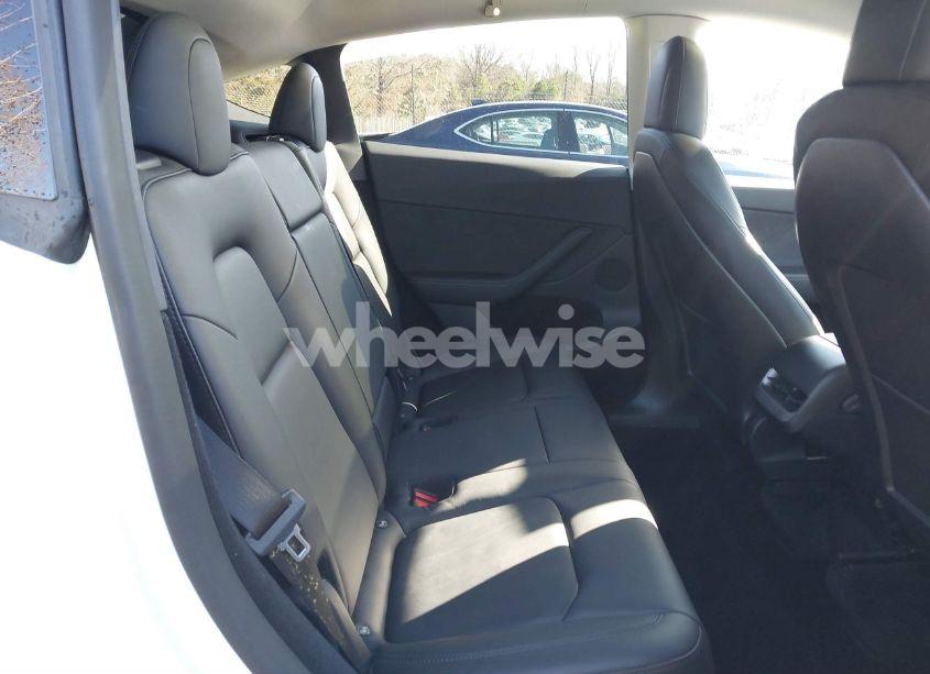 Photo 8 of 2023 Tesla Model Y AWD/LONG RANGE DUAL MOTOR ALL-WHEEL DRIVE (VIN 7SAYGDEE7PF597818)