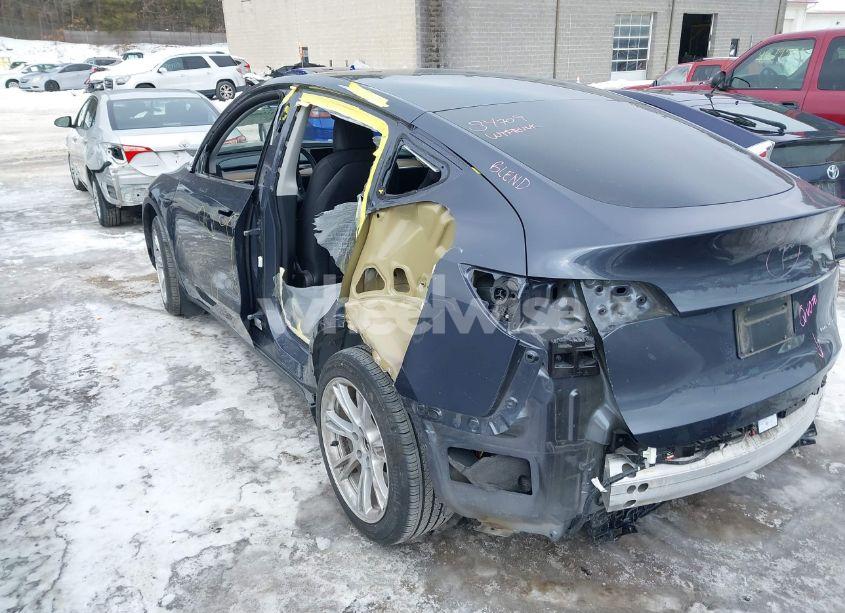 Photo 3 of 2023 Tesla Model Y (VIN 7SAYGDEE7PF602709)