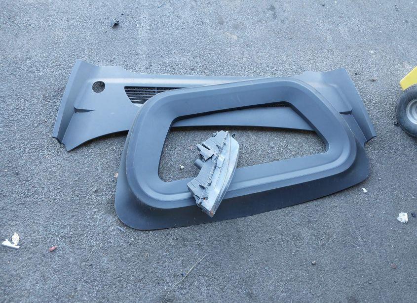 Photo 11 of 2023 Tesla Model Y AWD/LONG RANGE DUAL MOTOR ALL-WHEEL DRIVE (VIN 7SAYGDEE7PF628341)