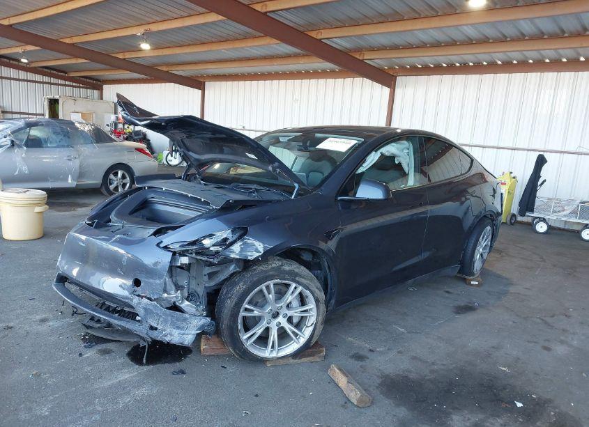 Photo 2 of 2023 Tesla Model Y AWD/LONG RANGE DUAL MOTOR ALL-WHEEL DRIVE (VIN 7SAYGDEE7PF628341)