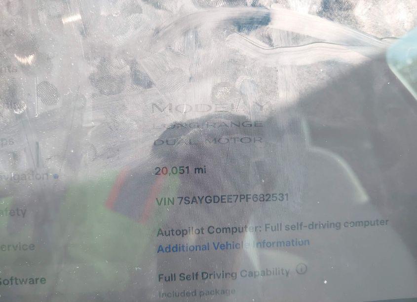 Photo 7 of 2023 Tesla Model Y AWD/LONG RANGE DUAL MOTOR ALL-WHEEL DRIVE (VIN 7SAYGDEE7PF682531)