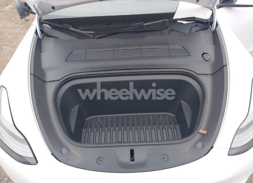 Photo 10 of 2023 Tesla Model Y AWD/LONG RANGE DUAL MOTOR ALL-WHEEL DRIVE (VIN 7SAYGDEE7PF759107)