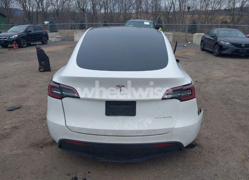 Photo 15 of 2023 Tesla Model Y AWD/LONG RANGE DUAL MOTOR ALL-WHEEL DRIVE (VIN 7SAYGDEE7PF759107)