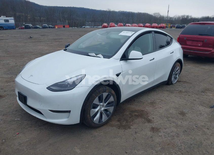 Photo 2 of 2023 Tesla Model Y AWD/LONG RANGE DUAL MOTOR ALL-WHEEL DRIVE (VIN 7SAYGDEE7PF759107)