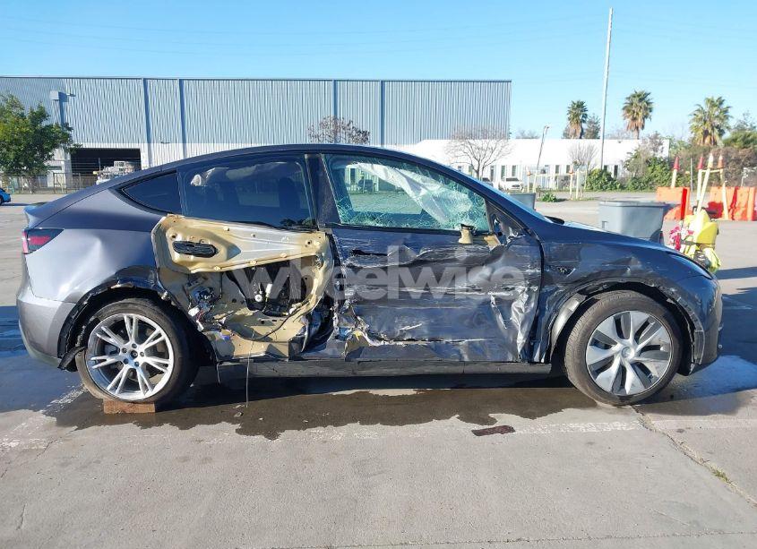 Photo 12 of 2023 Tesla Model Y (VIN 7SAYGDEE7PF980156)