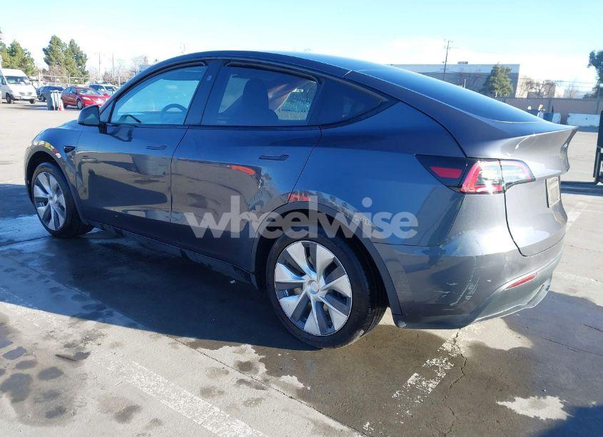 Photo 3 of 2023 Tesla Model Y (VIN 7SAYGDEE7PF980156)