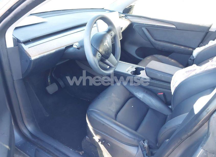 Photo 4 of 2023 Tesla Model Y (VIN 7SAYGDEE7PF980156)