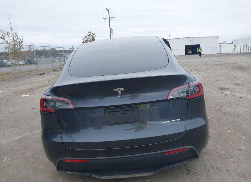 Photo 16 of 2024 Tesla Model Y LONG RANGE DUAL MOTOR ALL-WHEEL DRIVE (VIN 7SAYGDEE7RA263739)