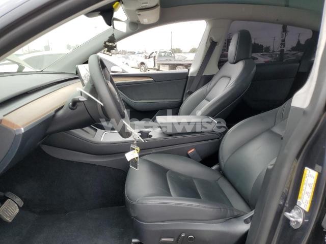 Photo 3 of 2024 TESLA MODEL Y (VIN 7SAYGDEE7RA267757)