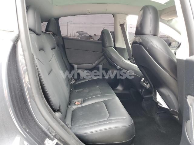 Photo 7 of 2024 TESLA MODEL Y (VIN 7SAYGDEE7RA267757)