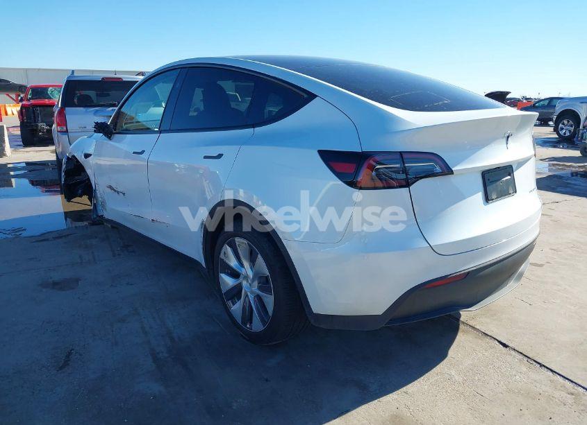 Photo 3 of 2024 Tesla Model Y LONG RANGE DUAL MOTOR ALL-WHEEL DRIVE (VIN 7SAYGDEE7RA273395)
