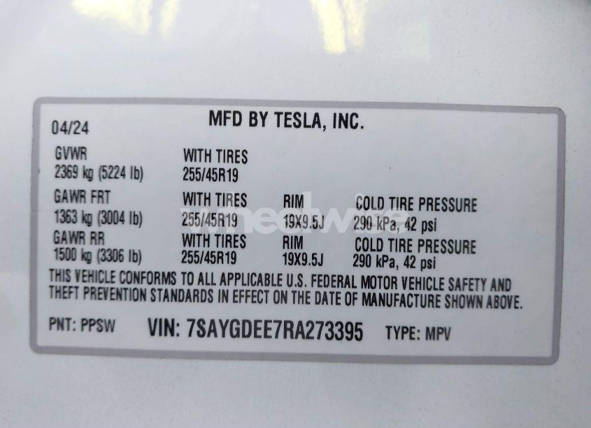 Photo 9 of 2024 Tesla Model Y LONG RANGE DUAL MOTOR ALL-WHEEL DRIVE (VIN 7SAYGDEE7RA273395)