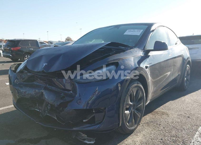 Photo 2 of 2024 Tesla Model Y LONG RANGE DUAL MOTOR ALL-WHEEL DRIVE (VIN 7SAYGDEE7RA307142)