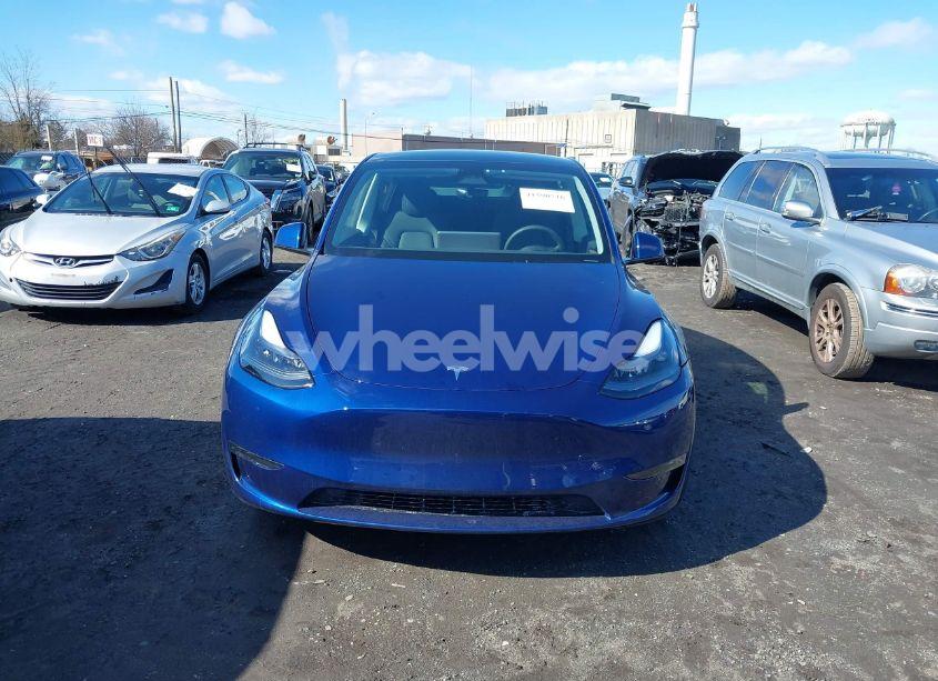 Photo 12 of 2024 Tesla Model Y LONG RANGE DUAL MOTOR ALL-WHEEL DRIVE (VIN 7SAYGDEE7RA309375)