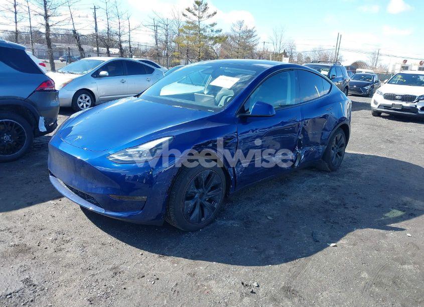 Photo 2 of 2024 Tesla Model Y LONG RANGE DUAL MOTOR ALL-WHEEL DRIVE (VIN 7SAYGDEE7RA309375)