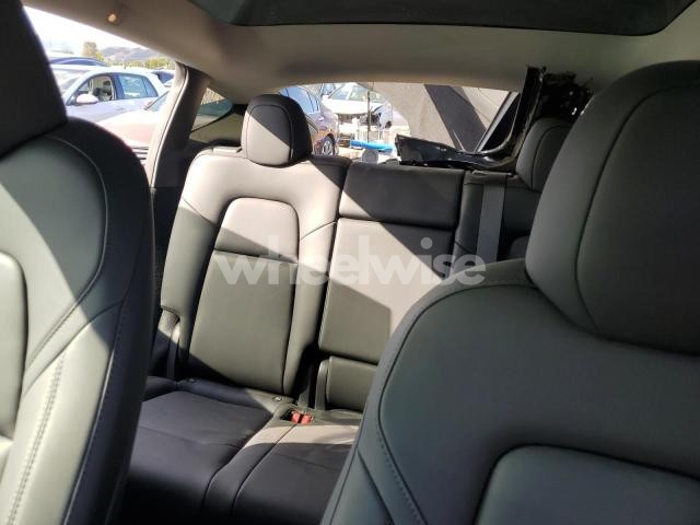 Photo 2 of 2024 TESLA MODEL Y (VIN 7SAYGDEE7RF031287)