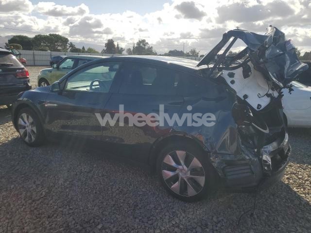 Photo 4 of 2024 TESLA MODEL Y (VIN 7SAYGDEE7RF031287)