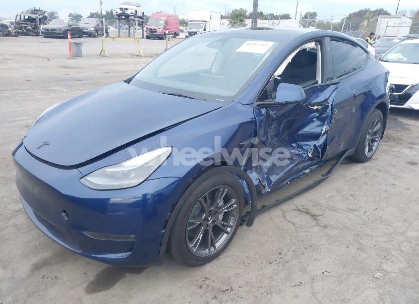 Photo 2 of 2024 Tesla Model Y LONG RANGE DUAL MOTOR ALL-WHEEL DRIVE (VIN 7SAYGDEE7RF184817)