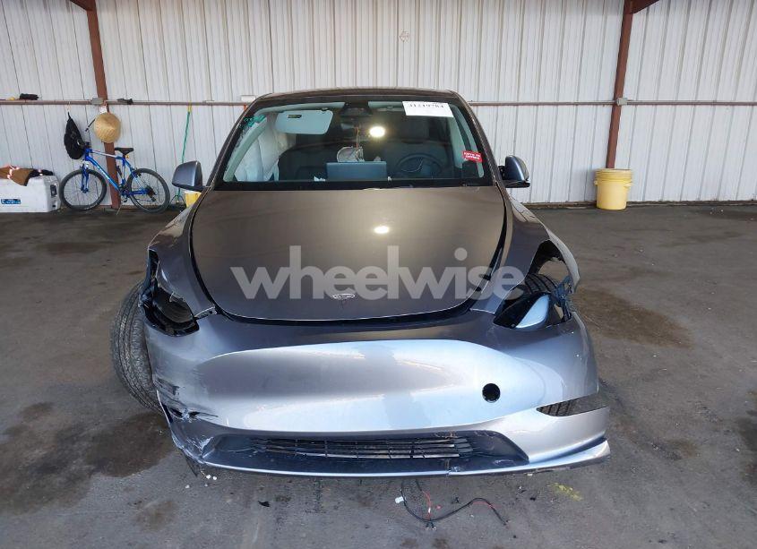Photo 13 of 2025 Tesla Model Y LONG RANGE DUAL MOTOR ALL-WHEEL DRIVE (VIN 7SAYGDEE7SF245833)