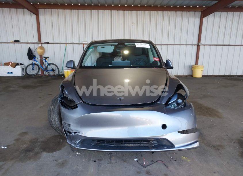Photo 6 of 2025 Tesla Model Y LONG RANGE DUAL MOTOR ALL-WHEEL DRIVE (VIN 7SAYGDEE7SF245833)