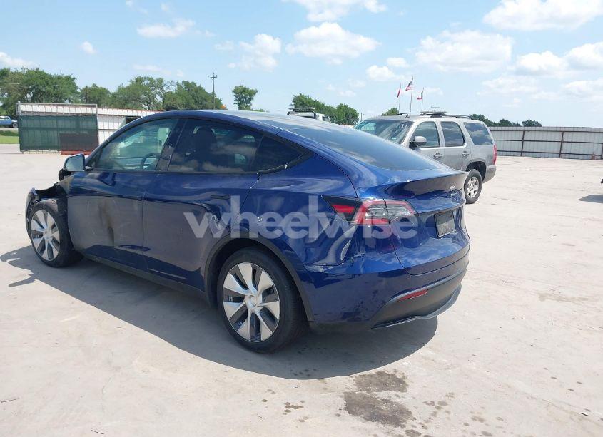 Photo 3 of 2022 Tesla Model Y LONG RANGE DUAL MOTOR ALL-WHEEL DRIVE (VIN 7SAYGDEE8NF316929)