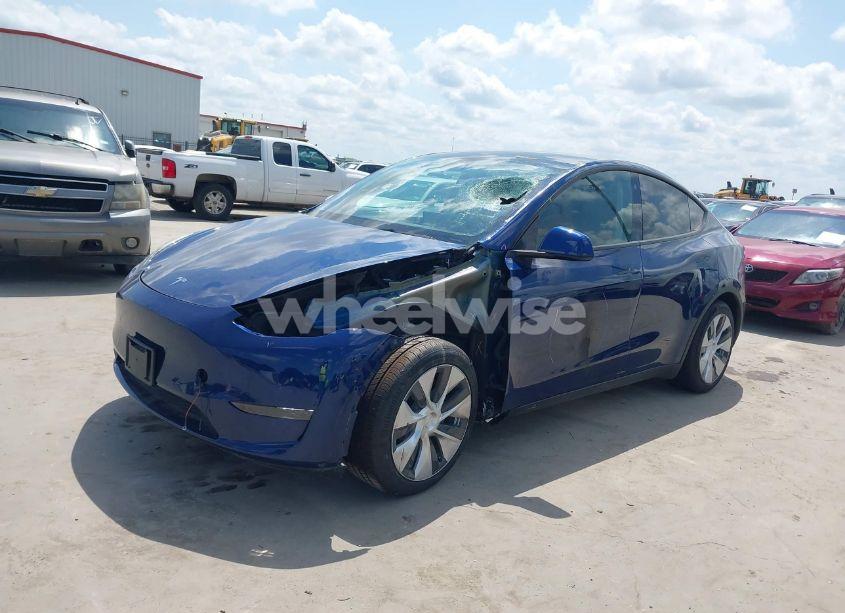 Photo 6 of 2022 Tesla Model Y LONG RANGE DUAL MOTOR ALL-WHEEL DRIVE (VIN 7SAYGDEE8NF316929)
