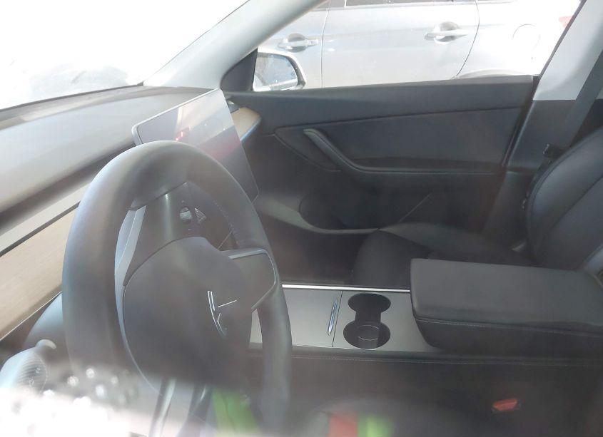 Photo 14 of 2022 Tesla Model Y LONG RANGE DUAL MOTOR ALL-WHEEL DRIVE (VIN 7SAYGDEE8NF450405)