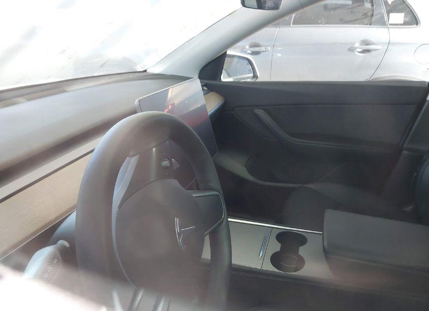 Photo 7 of 2022 Tesla Model Y LONG RANGE DUAL MOTOR ALL-WHEEL DRIVE (VIN 7SAYGDEE8NF450405)