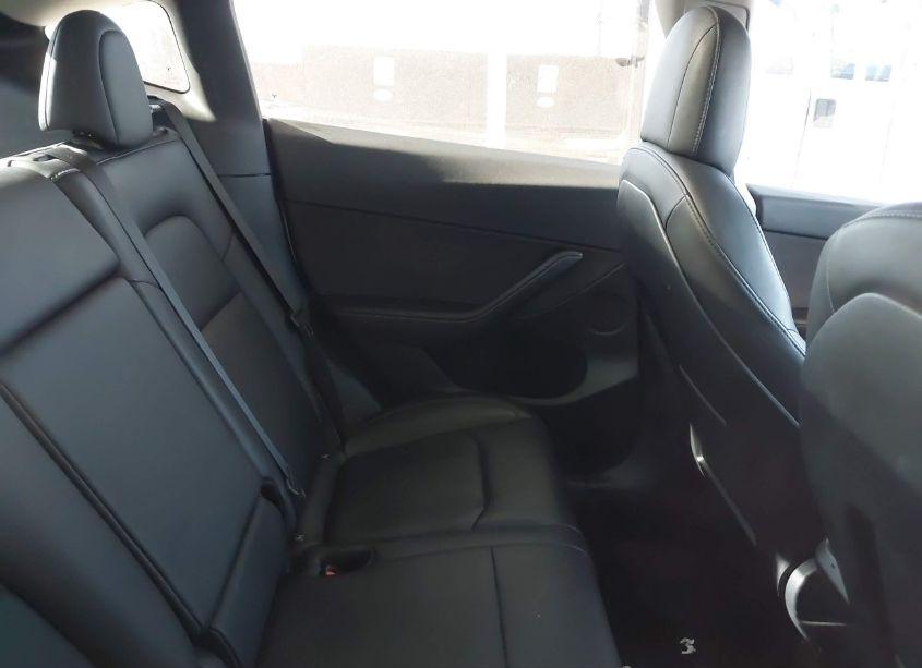 Photo 8 of 2022 Tesla Model Y LONG RANGE DUAL MOTOR ALL-WHEEL DRIVE (VIN 7SAYGDEE8NF450405)