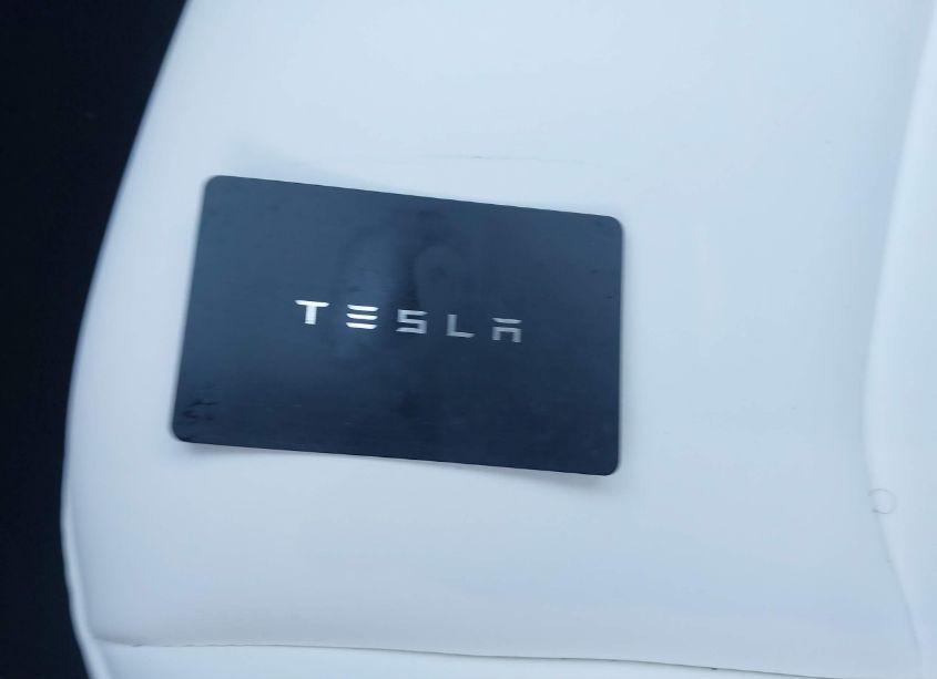 Photo 11 of 2022 Tesla Model Y LONG RANGE DUAL MOTOR ALL-WHEEL DRIVE (VIN 7SAYGDEE8NF534630)