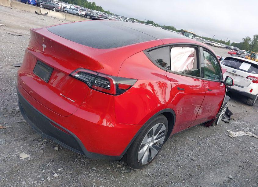 Photo 4 of 2023 Tesla Model Y AWD/LONG RANGE DUAL MOTOR ALL-WHEEL DRIVE (VIN 7SAYGDEE8PA041112)