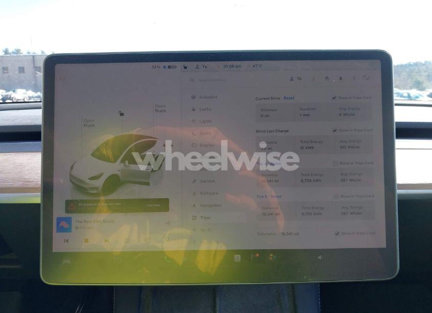 Photo 18 of 2023 Tesla Model Y (VIN 7SAYGDEE8PA071727)