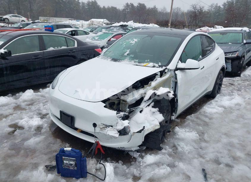 Photo 2 of 2023 Tesla Model Y (VIN 7SAYGDEE8PA071727)