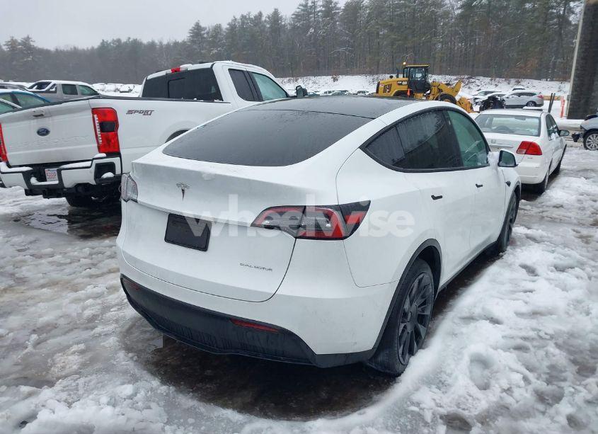 Photo 4 of 2023 Tesla Model Y (VIN 7SAYGDEE8PA071727)